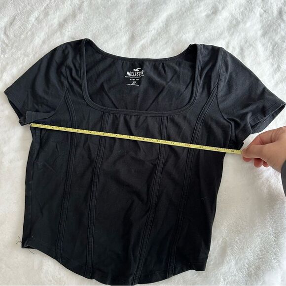 Hollister Black Baby Tee Women’s Size Medium - Picture 3 of 7